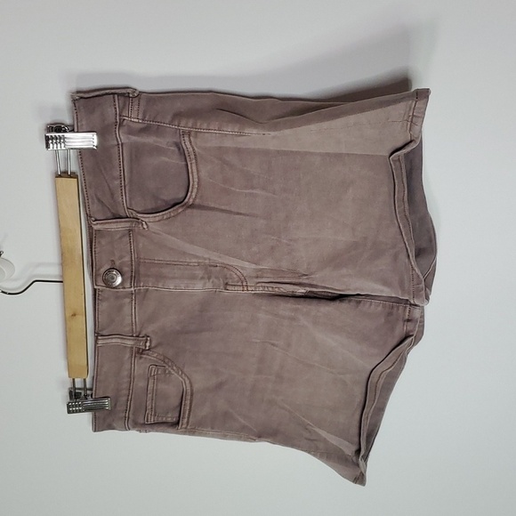 AMERICAN Eagle size 10 super stretch mid rise jean shorts - Picture 2 of 8
